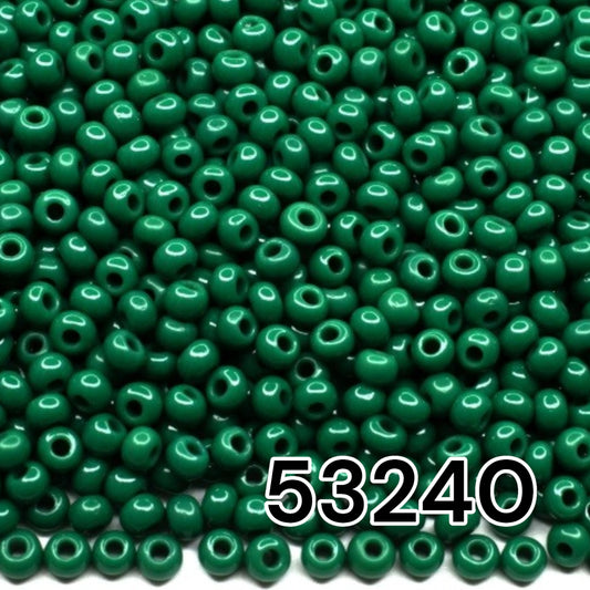 10/0 53240 Preciosa Seed Beads. Opaque green.