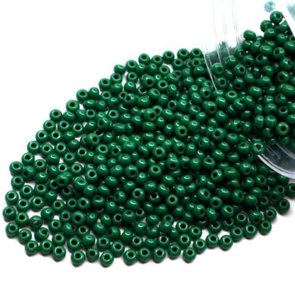 6/0 53240 Preciosa Seed Beads Green. Opaque Natural.