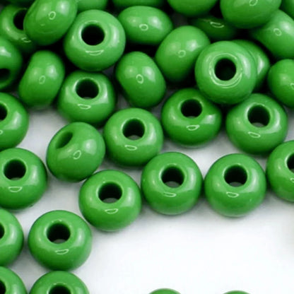 2/0 53250 Preciosa Чешский стеклянный бисер Рокайль 6.1mm. Зеленый непрозрачный натуральный.