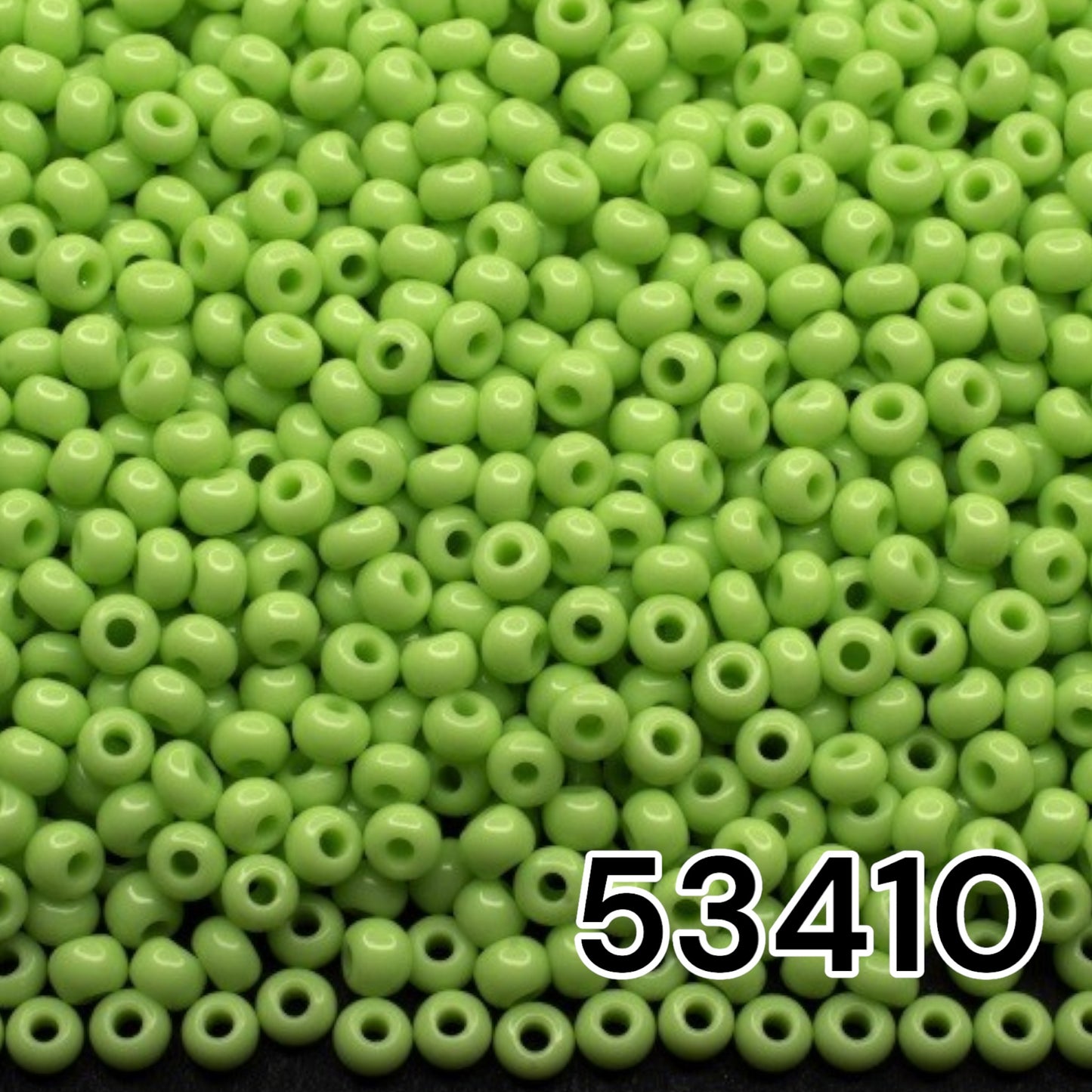 6/0 53410 Preciosa Czech Glass Perler Rocailles 4.1mm. Grøn Opaque Naturlig.