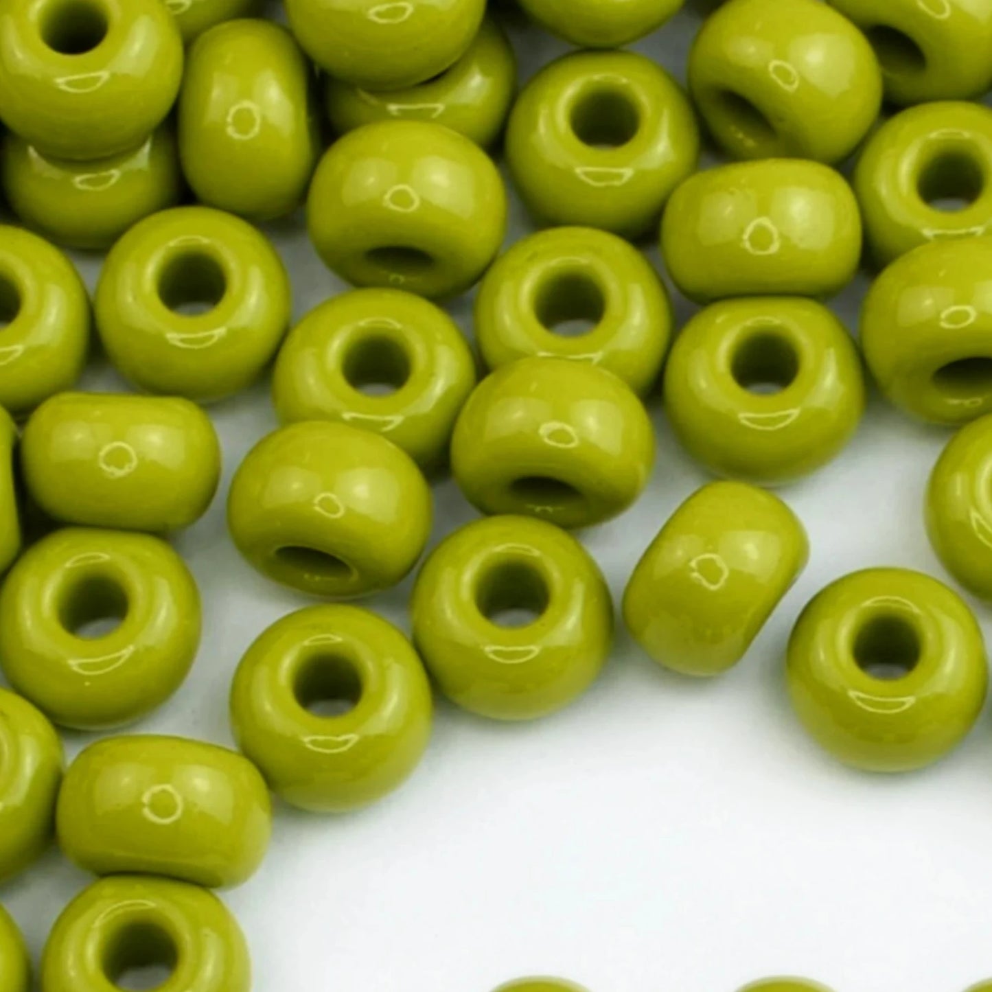 2/0 53430 Preciosa Čekiško Stiklo Karoliukai Rokajaus 6.1mm. Alyvuogių Matinis Natūralus.