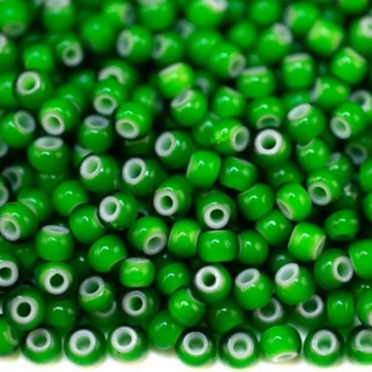 10/0 53712 Preciosa Tschechische Glas Perlen Rocailles 2.3mm. Karneolgrün.