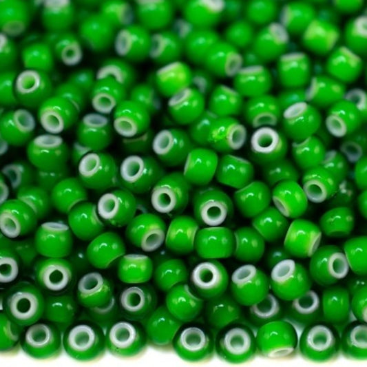 10/0 53712 Preciosa Tsjekkiske glass små perler Rocailleperler 2.3mm. Cornelian grønn.