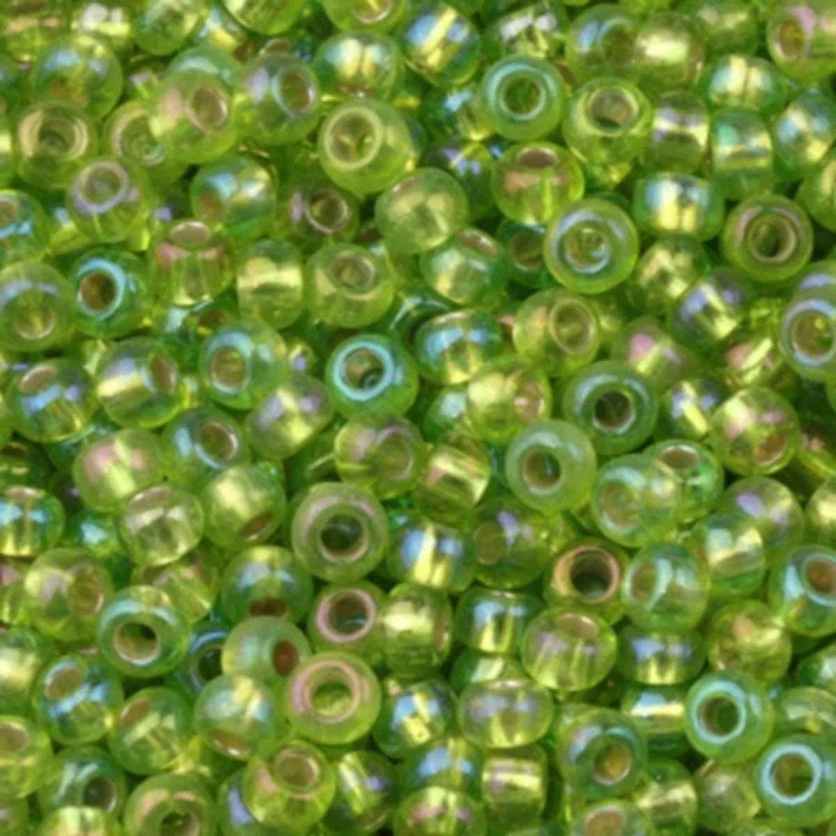10/0 57229 Preciosa Missangas/Miçangas Pequenas (contas miúdas) de vidro checo Rocaille 2.3mm. Verde-claro transparente com interior prateado, arco-íris.
