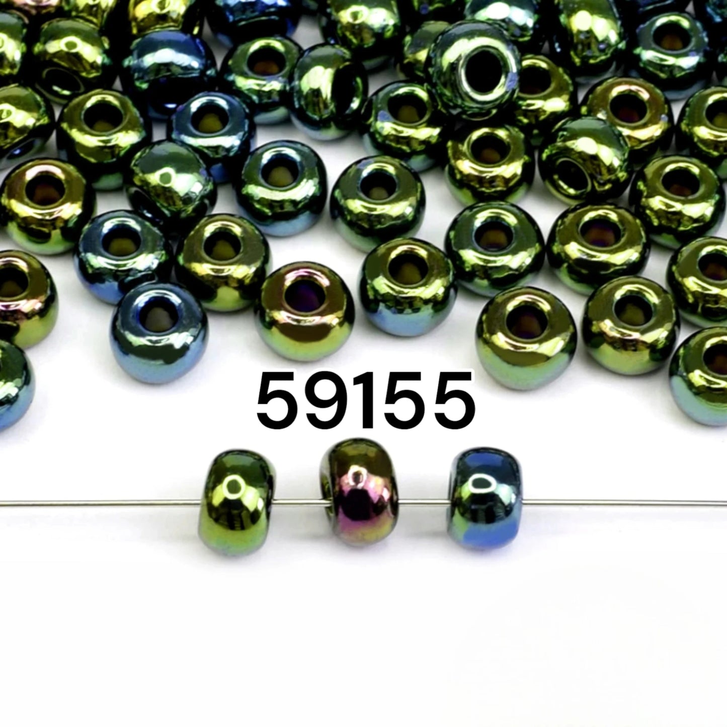 2/0 59155 Preciosa Чешский стеклянный бисер Рокайль 6.1mm. Непрозрачный зеленый ирис.