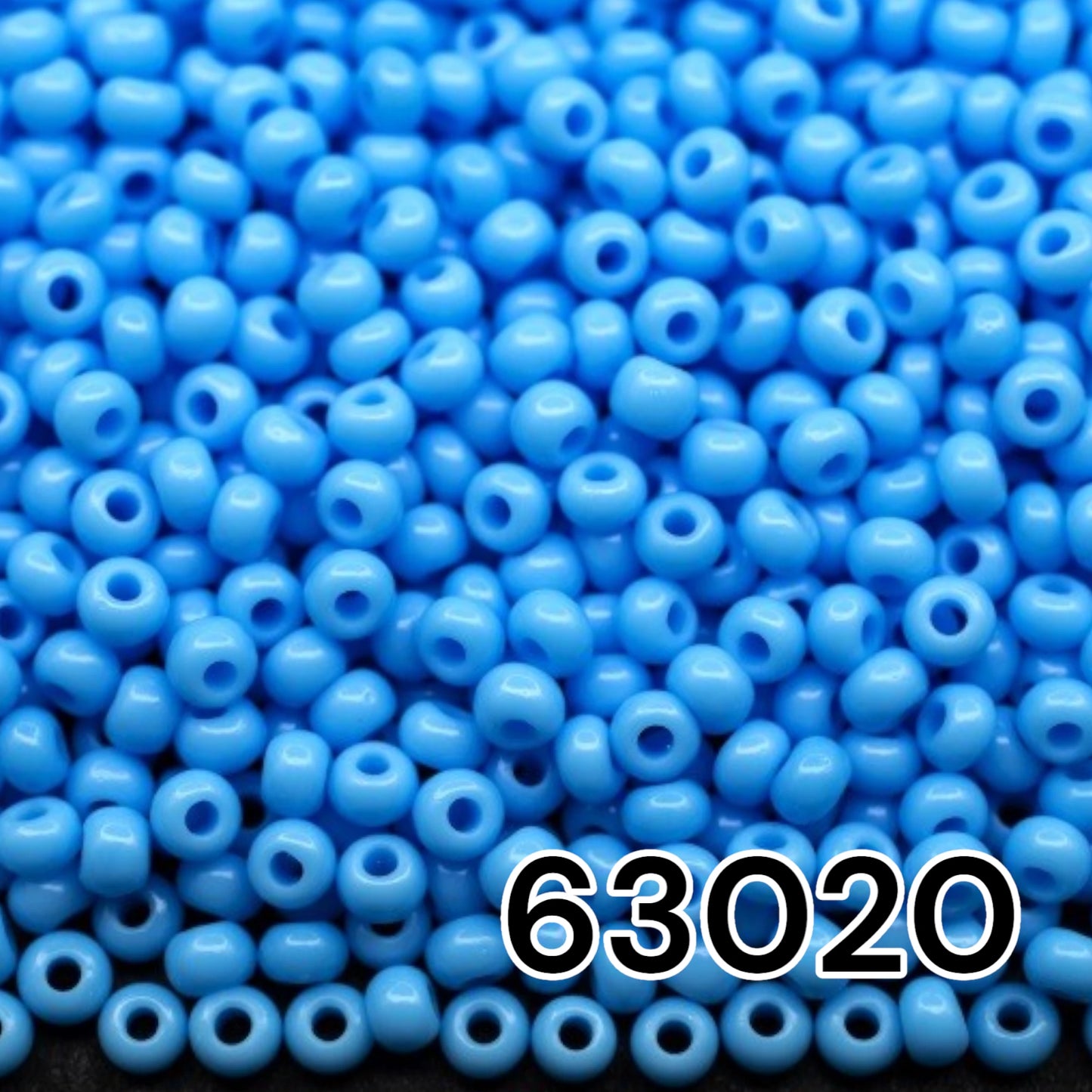 6/0 63020 Preciosa Seed Beads Blue. Opaque Natural.