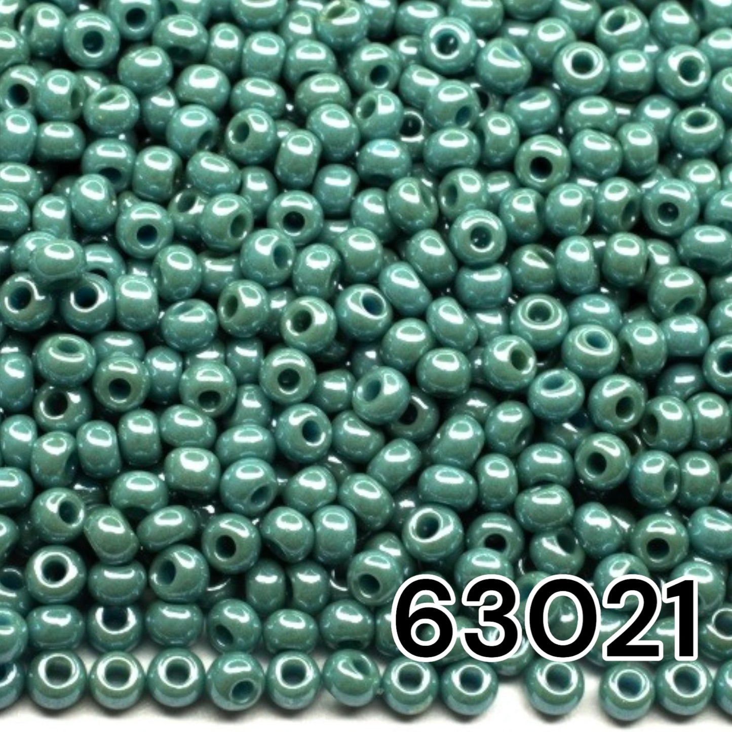 63021 Czech Seed Beads Preciosa Rocailles Opaque - Color Lustered