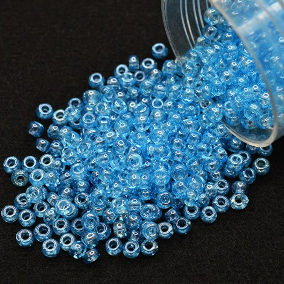 10/0 66000 Preciosa Perles de Rocaille en verre tchèque 2.3mm. Aigue-marine transparente Sfinx.