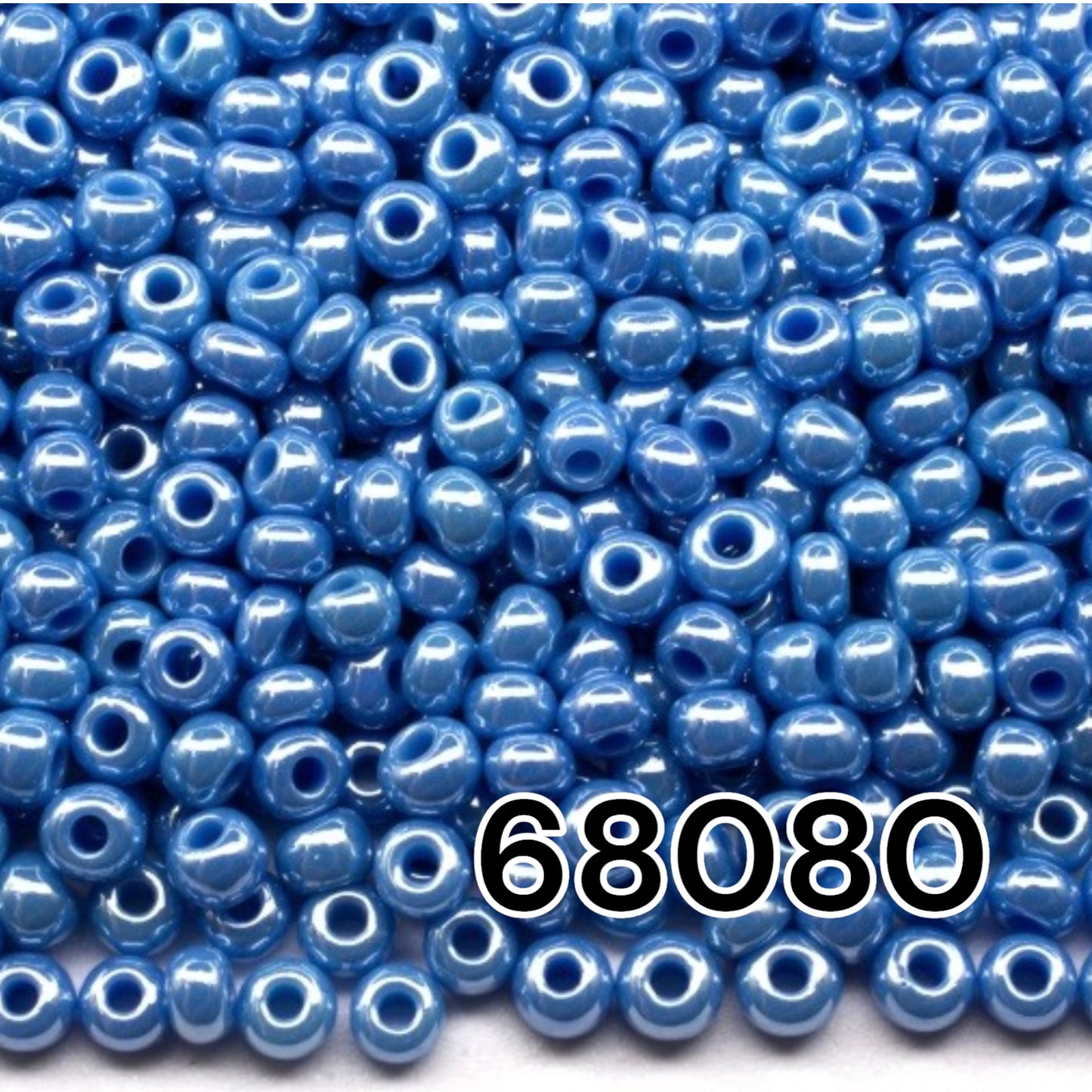 10/0 68080 Preciosa Seed Beads. Opaque Sfinx blue.