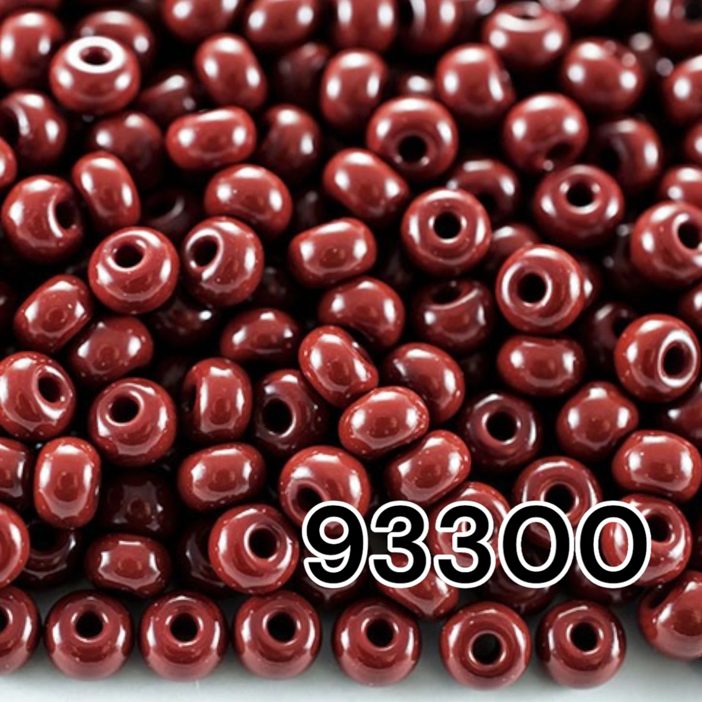 6/0 93300 Preciosa Seed Beads Red Brown. Opaque Natural. - VadymShop