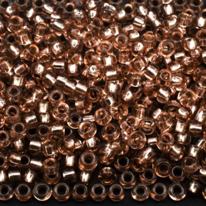 10/0 78112 Preciosa Tjeckiska glaspärlor Rocaillepärlor 2.3mm. Brun 2 färgad Kristall, Silverfodrad.