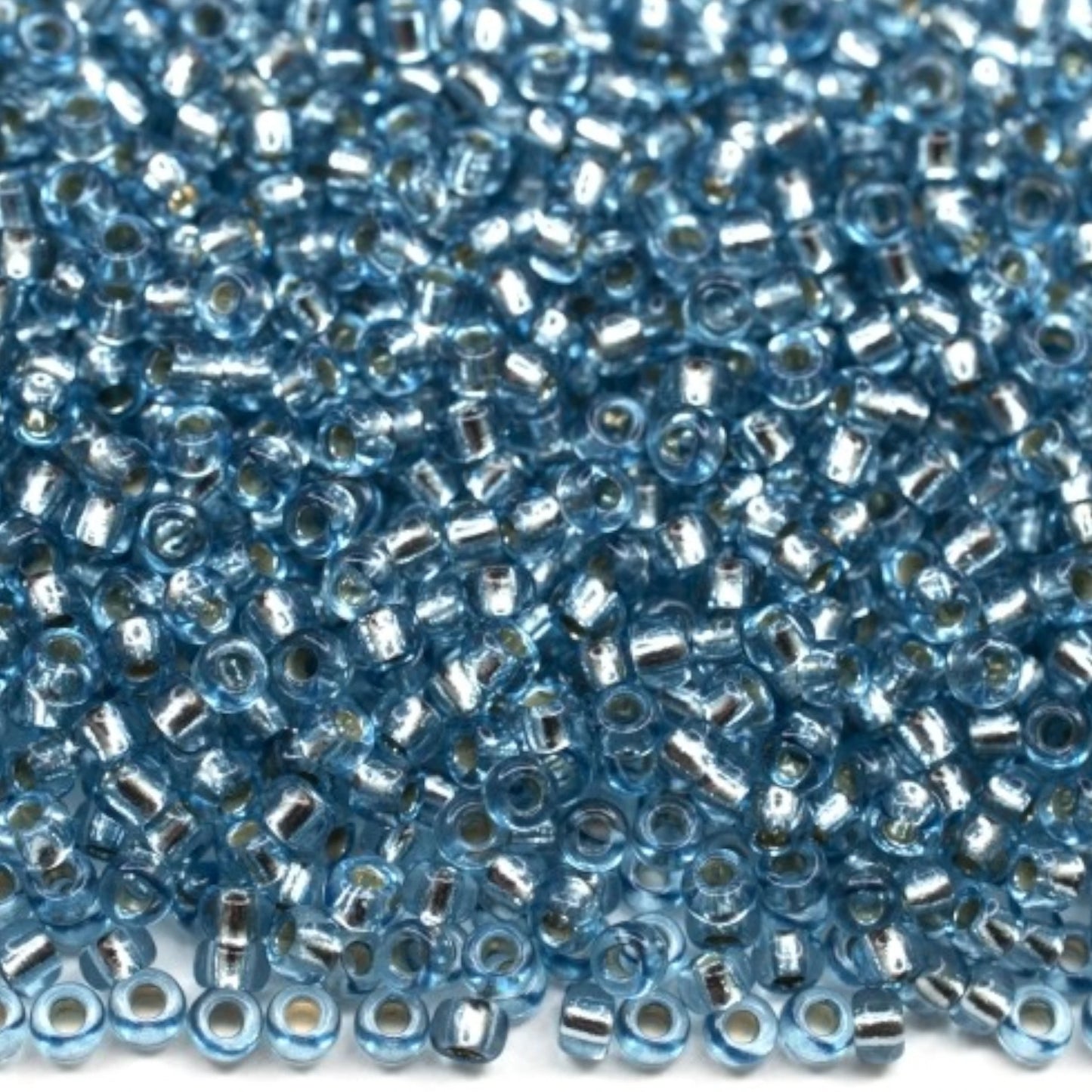 10/0 78132 Preciosa Cuentas de Semilla (Abalorios / Mostacillas) Checas de Vidrio Rocallas 2.3mm. Azul 2 teñido Cristal, Plateado Forrado.
