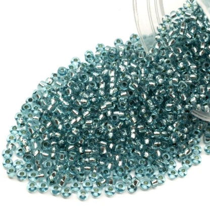 10/0 78133 Preciosa Tsjechisch glas Kralen Rocaillekralen 2.3mm. Blauw 2 geverfd Kristal, Zilver gecoat.