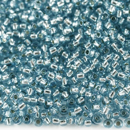 10/0 78133 Preciosa Tsjechisch glas Kralen Rocaillekralen 2.3mm. Blauw 2 geverfd Kristal, Zilver gecoat.