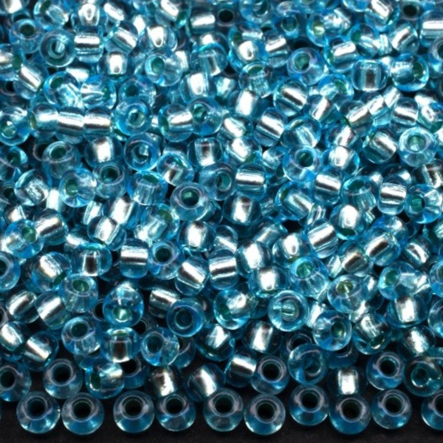 10/0 78134 Preciosa Cuentas de Semilla (Abalorios / Mostacillas) Checas de Vidrio Rocallas 2.3mm. Azul 2 teñido Cristal, Plateado Forrado.