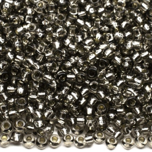 10/0 78141 Preciosa čehu stikla Pērlītes Rokaja 2.3mm. Melni pelēkas 2 krāsotas kristāla, sudraba apšuvums.