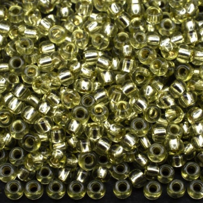 10/0 78152 Preciosa Tschechische Glas Perlen Rocailles 2,3mm. Grün 2 gefärbt Kristall, Silber Beschichtet.