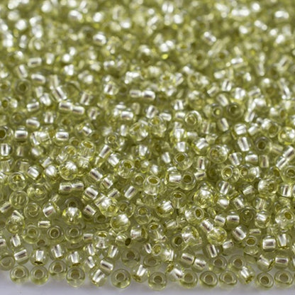 10/0 78153 Preciosa Tsjekkiske glass små perler Rocailleperler 2.3mm. Grønn 2 farget krystall, sølvbelagt.