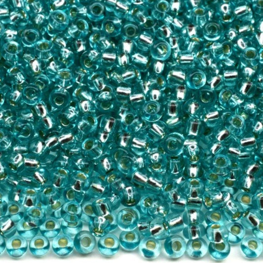 10/0 78165 Preciosa čehu stikla Pērlītes Rokaja 2.3mm. Zili zaļas 2 krāsotas kristāla, sudraba apšuvums.