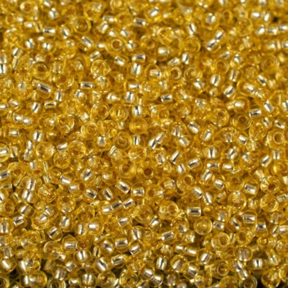 10/0 78181 Preciosa Чехски стъклени Малки Мъниста Рокайли 2.3mm. Жълт 2 боядисан Кристал, Сребристо покритие.