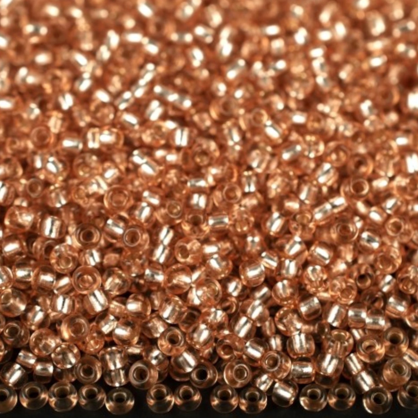 10/0 78185 Preciosa Czech Glass Perler Rocailles 2.3mm. Orange 2 farvet Krystal, Sølvbelagt.