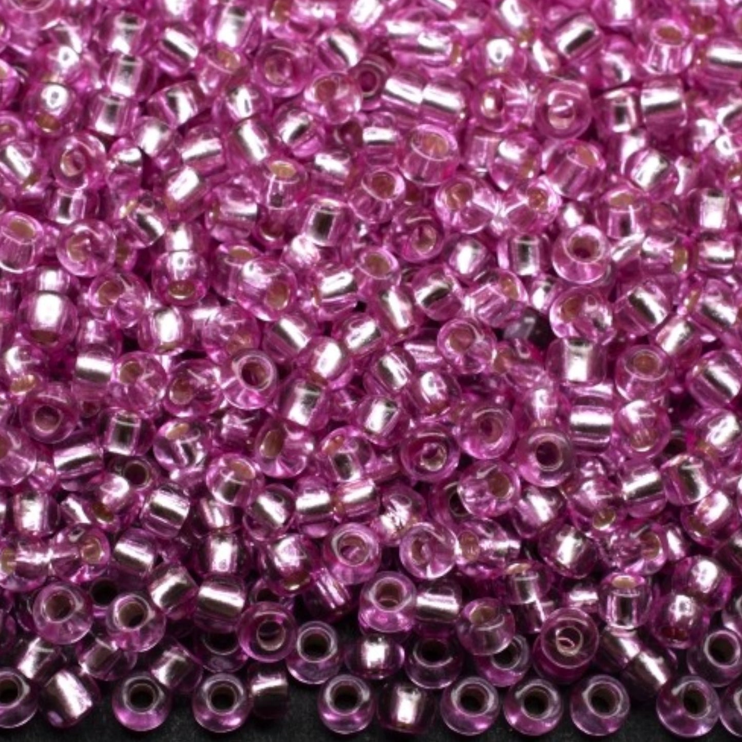 10/0 78192 Preciosa Tschechische Glas Perlen Rocailles 2.3mm. Rosa Lila 2 gefärbte Kristall, Silber Ausgelegt.