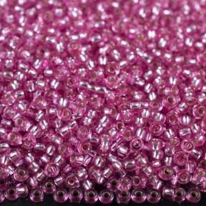 10/0 78192 Preciosa Tschechische Glas Perlen Rocailles 2.3mm. Rosa Lila 2 gefärbte Kristall, Silber Ausgelegt.