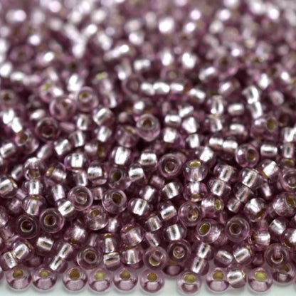 10/0 78195 Preciosa Czech Glass Perler Rocailles 2.3mm. Lilla Pink 2 farvet Krystal, Sølvbelagt.