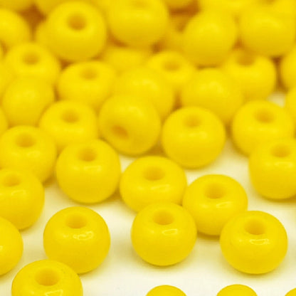 2/0 83110 Preciosa Čekiško Stiklo Karoliukai Rokajaus 6.1mm. Geltona Nepermatoma natūrali.