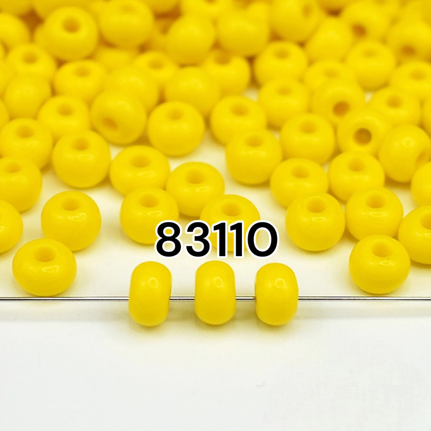 2/0 83110 Preciosa Čekiško Stiklo Karoliukai Rokajaus 6.1mm. Geltona Nepermatoma natūrali.