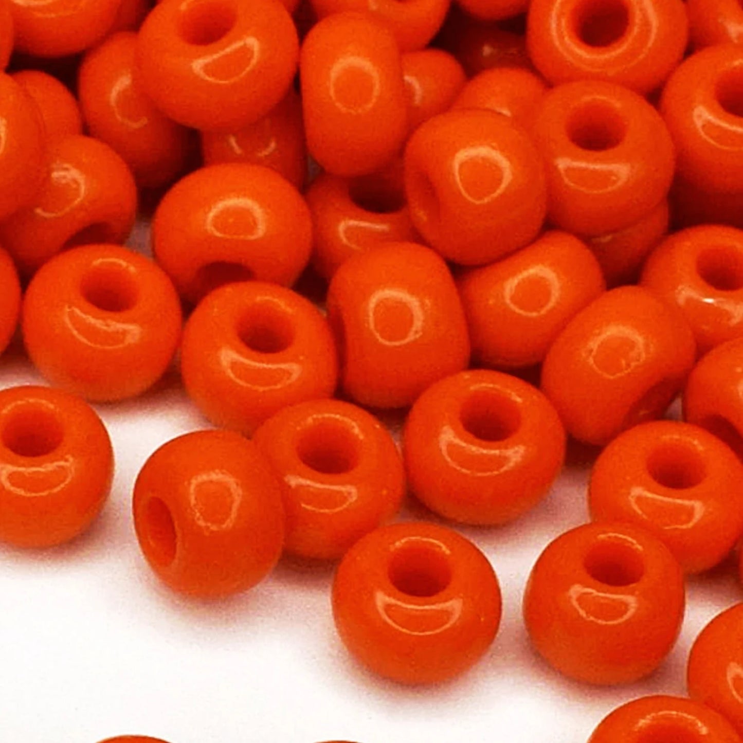 2/0 93140 Preciosa Cuentas de Semilla (Abalorios / Mostacillas) Checas de Vidrio Rocallas 6.1mm. Naranja Opaco natural.