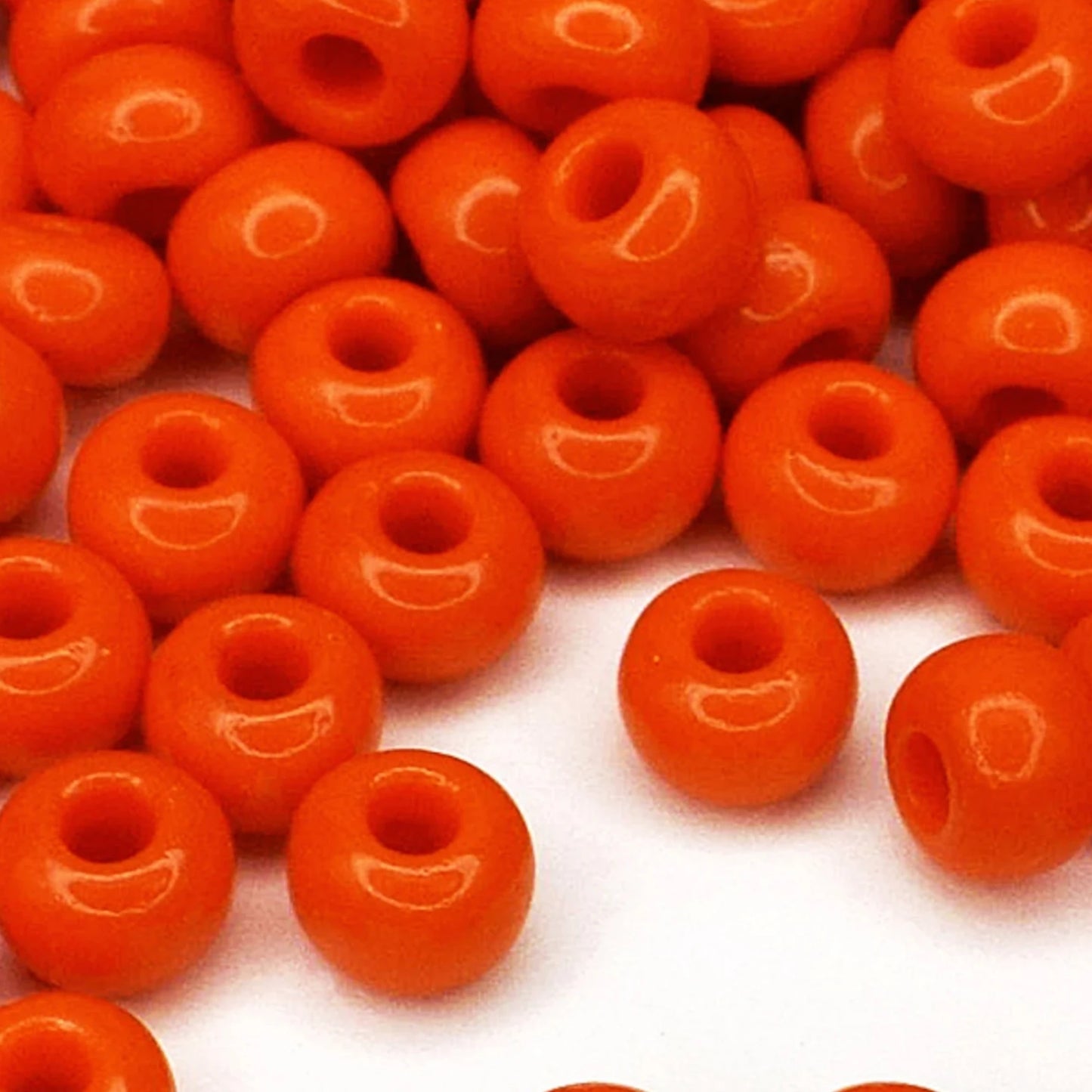 2/0 93140 Preciosa Cuentas de Semilla (Abalorios / Mostacillas) Checas de Vidrio Rocallas 6.1mm. Naranja Opaco natural.