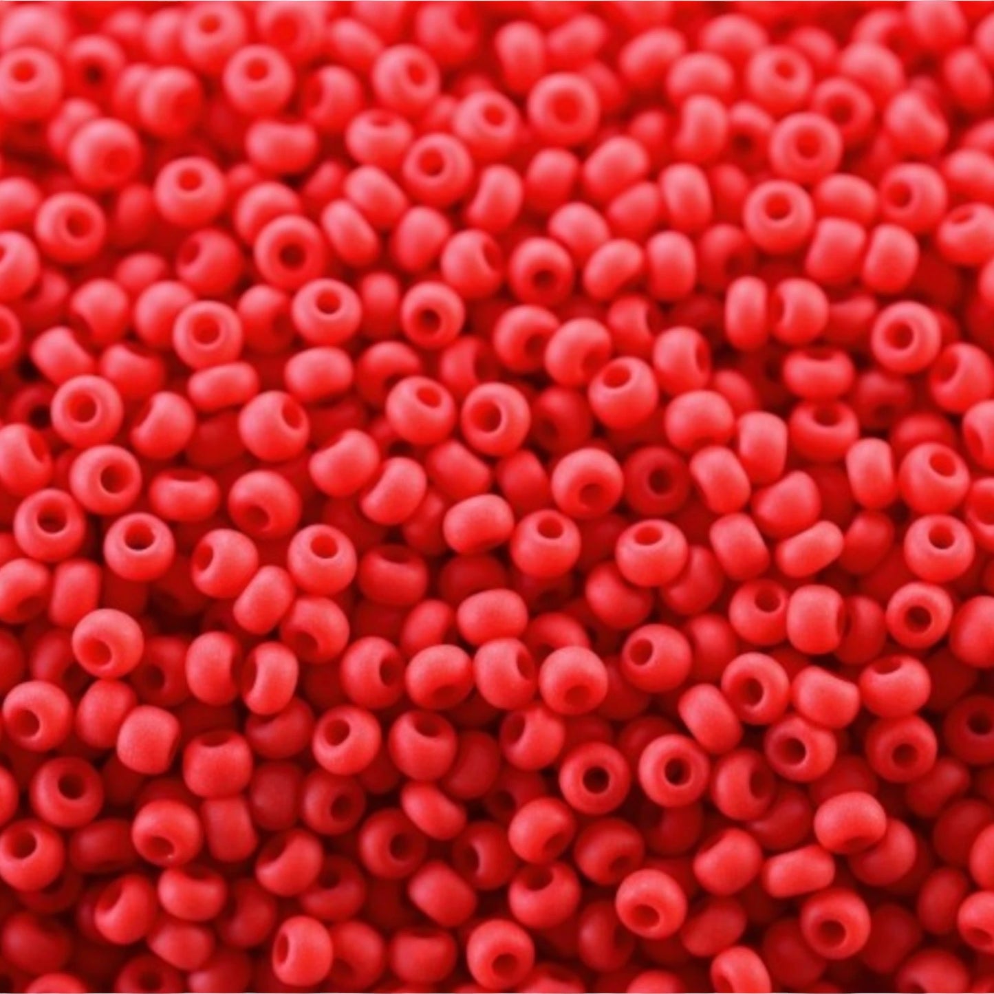 6/0 93170 mat Preciosa Çek Cam Kum Boncuğu Rocaille Boncuk 4.1mm. Kırmızı Opak Doğal.