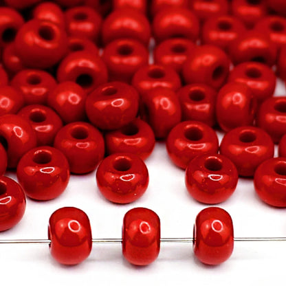 2/0 93190 Preciosa Čekiško Stiklo Karoliukai Rokajaus 6.1mm. Raudona nepermatoma natūrali.