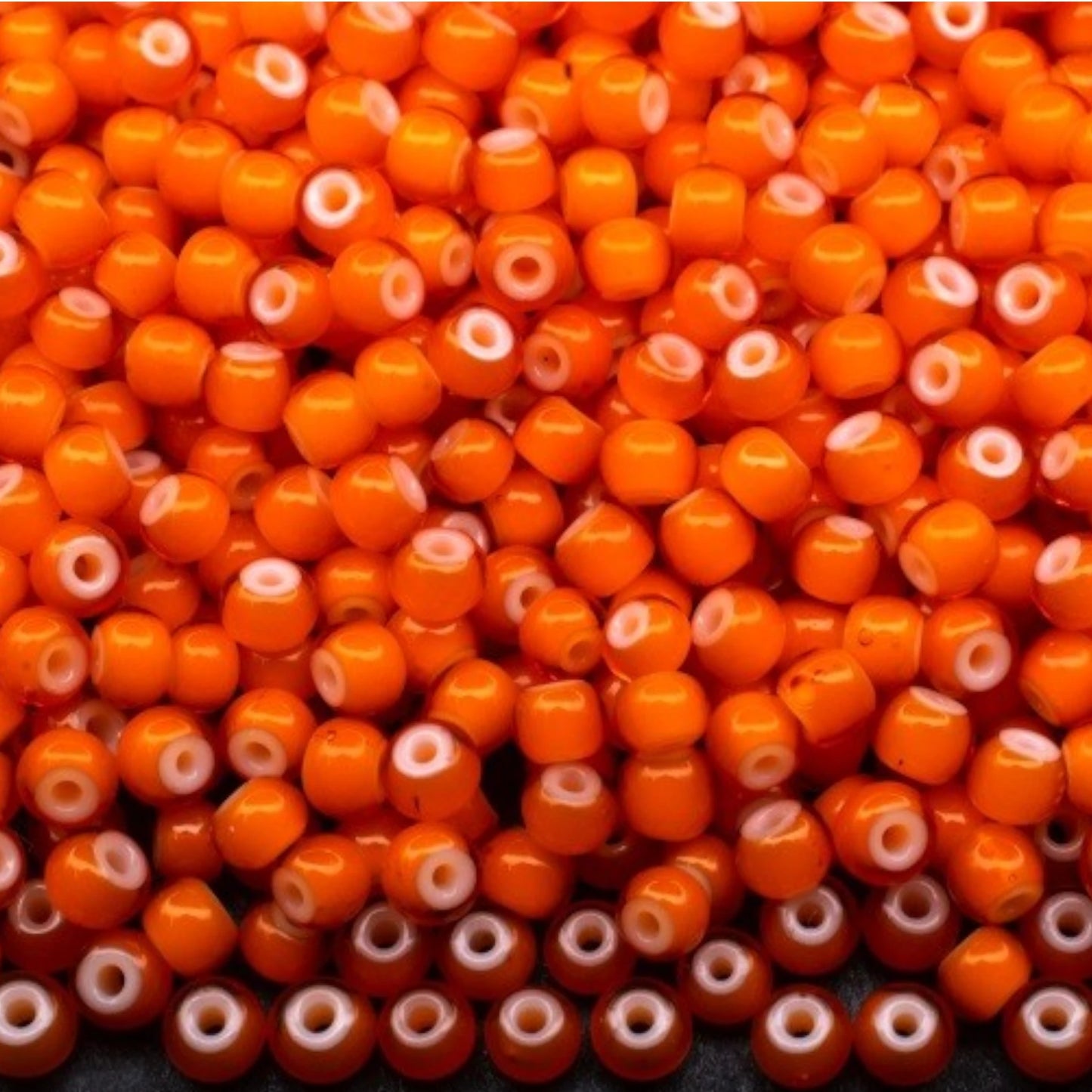 6/0 93703 Preciosa Tjekkiske Glas Perler Rocailles 4.1mm. Orange Cornelian.