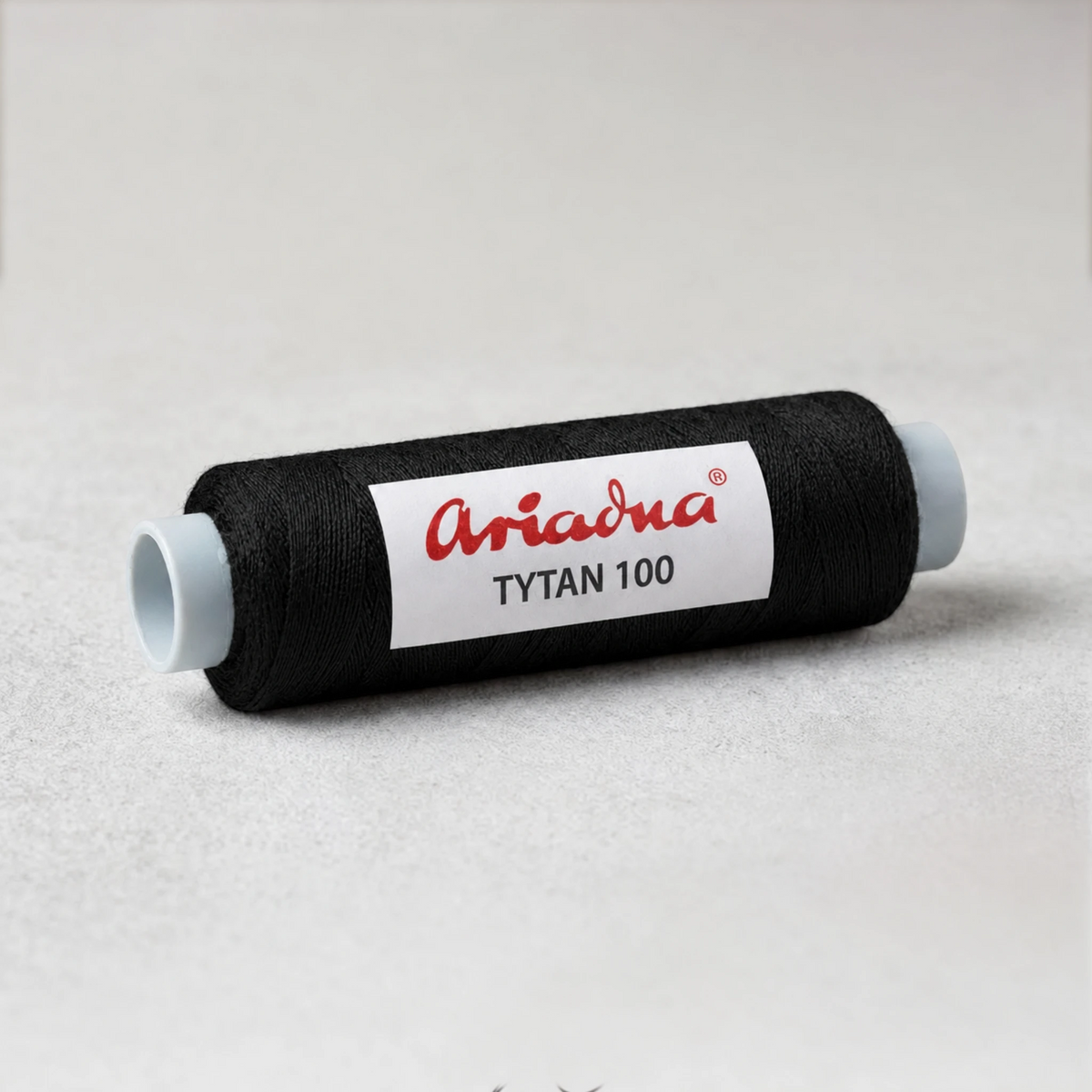 Fio para bordado com missangas, tecelagem de missangas e fabrico de joias. - Ariadna Tytan 100 Preto (2799).
