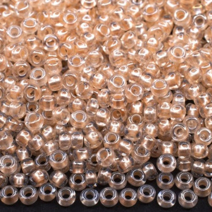 10/0 382PS Preciosa čehu Pērlītes Rokaja 2.3mm. Krāsa Lined Salmon Pearl, Sfinx.